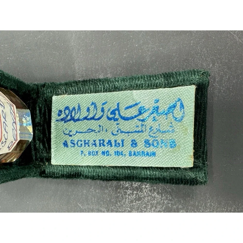 Vintage ASGHAR ALI & SONS Oscar De La Rental Fragrance Green Velvet‎ Snap Case